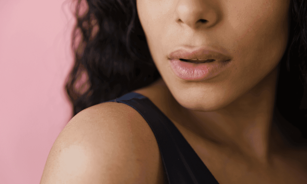 Does lip lift plastic surgery require a general anaesthetic?